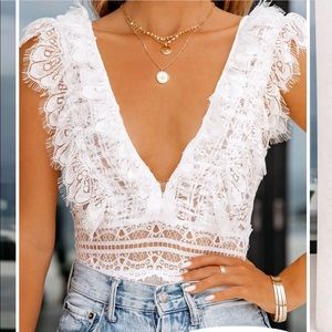 Vinana lace bodysuit - size large